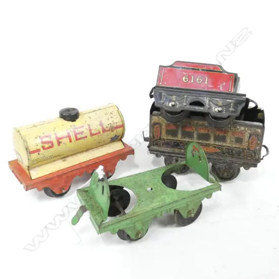 4 OLD HORNBY ROLLING STOCK INCL PETROL TANKER - WEAR TO PAINT ON ALL PIECES